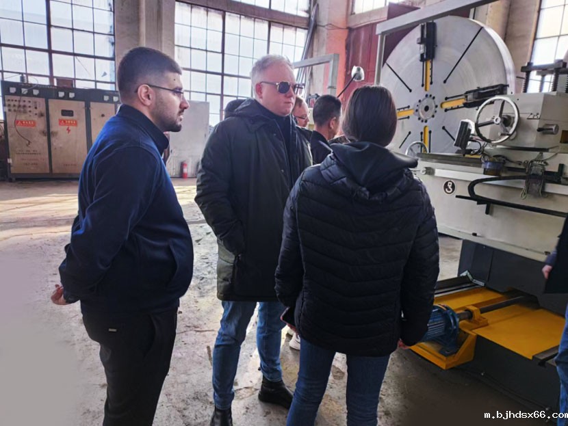 客户验收数控车床现场
